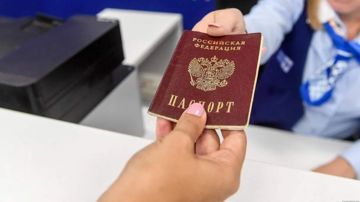 EU Halts Multiple-Entry Schengen Visas for Russian Nationals Amid Escalating Security Concerns